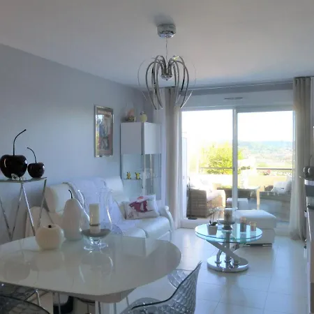 In Cannes With Sea View